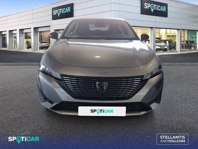 Peugeot 308 view 2