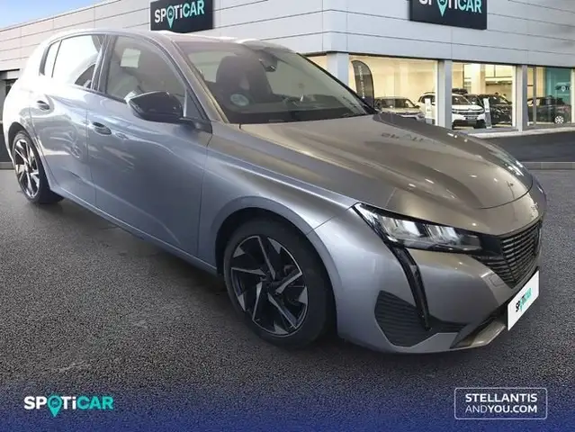 Peugeot 308 view 3