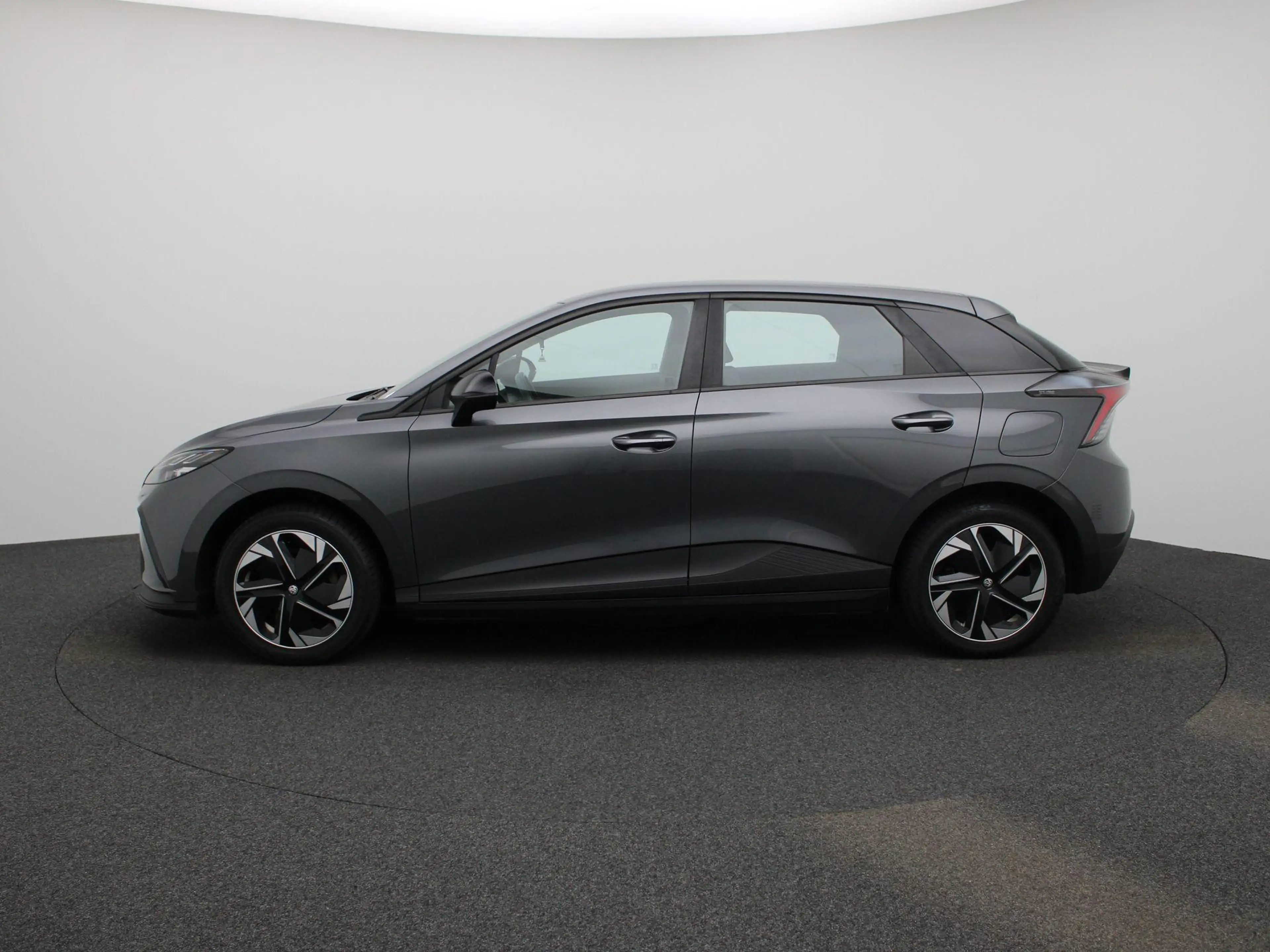 MG MG4 Electric Standard 51 kWh | Navigatie | Apple Carpl — photo 5