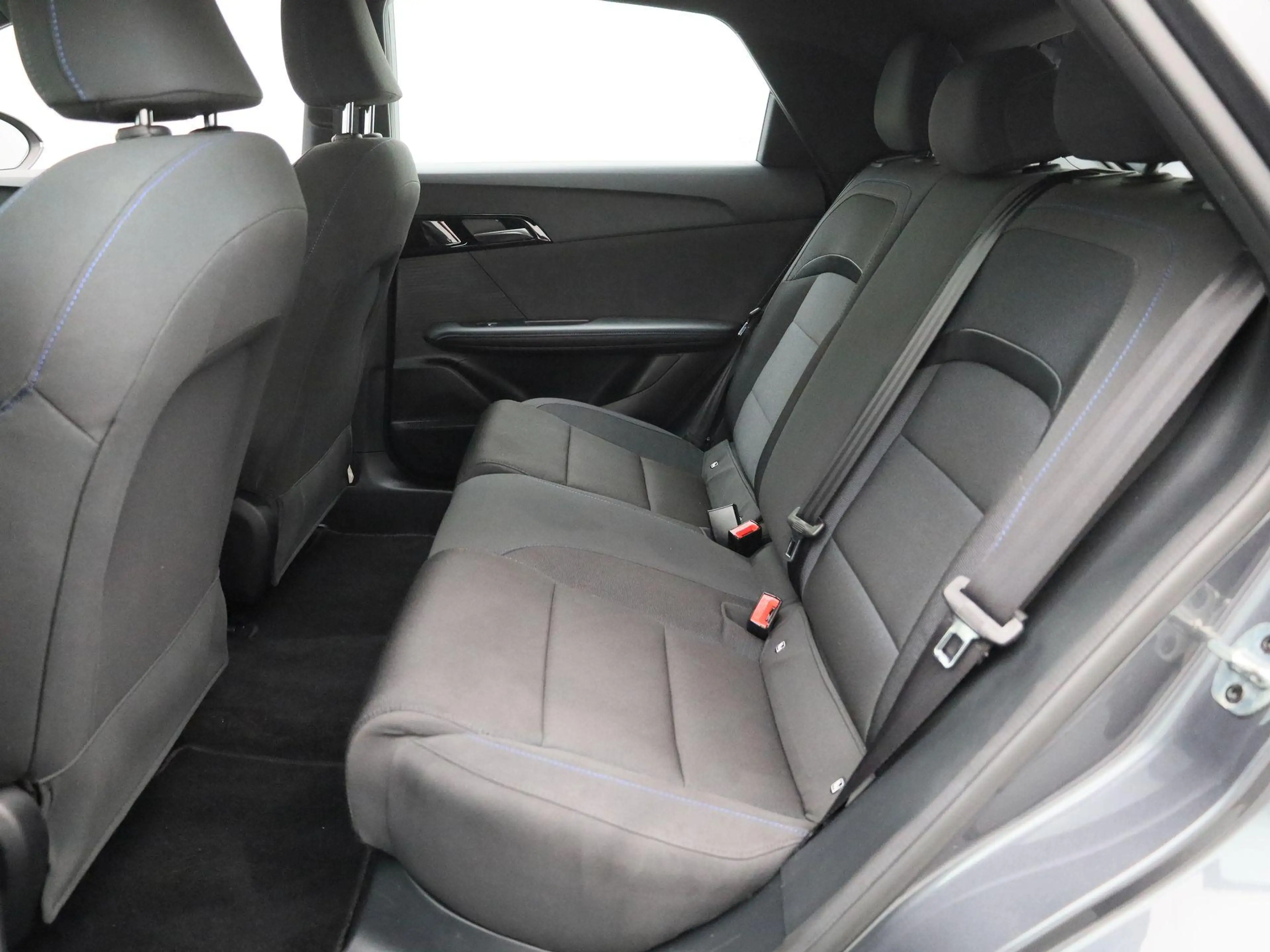 MG MG4 Electric Standard 51 kWh | Navigatie | Apple Carpl — photo 12