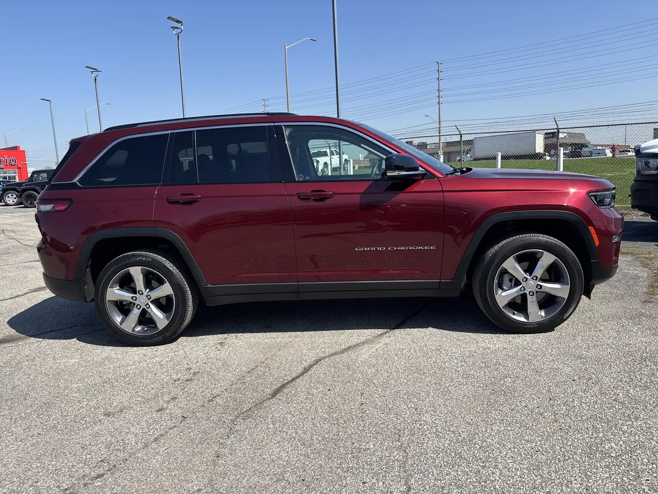 Jeep Grand Cherokee снимка Jeep Grand Cherokee