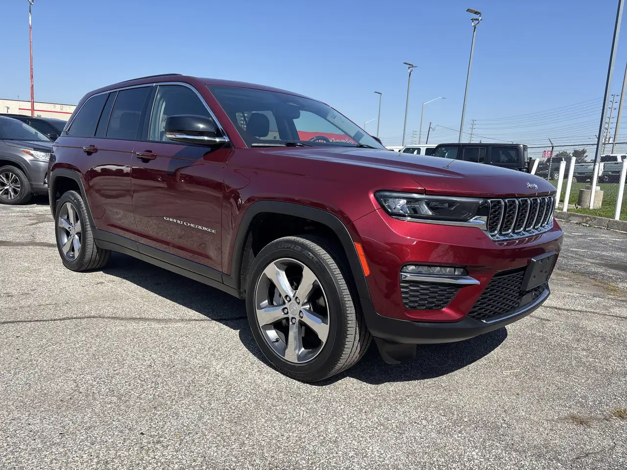 Jeep Grand Cherokee снимка Jeep Grand Cherokee