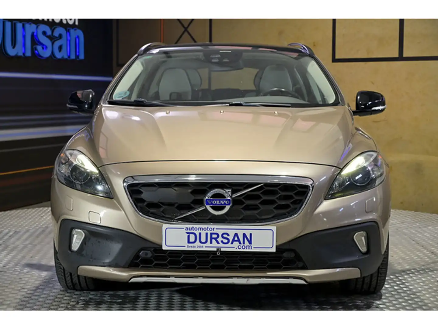 Volvo V40 Cross Country T5 Summum AWD 254 Aut. Giallo - 2