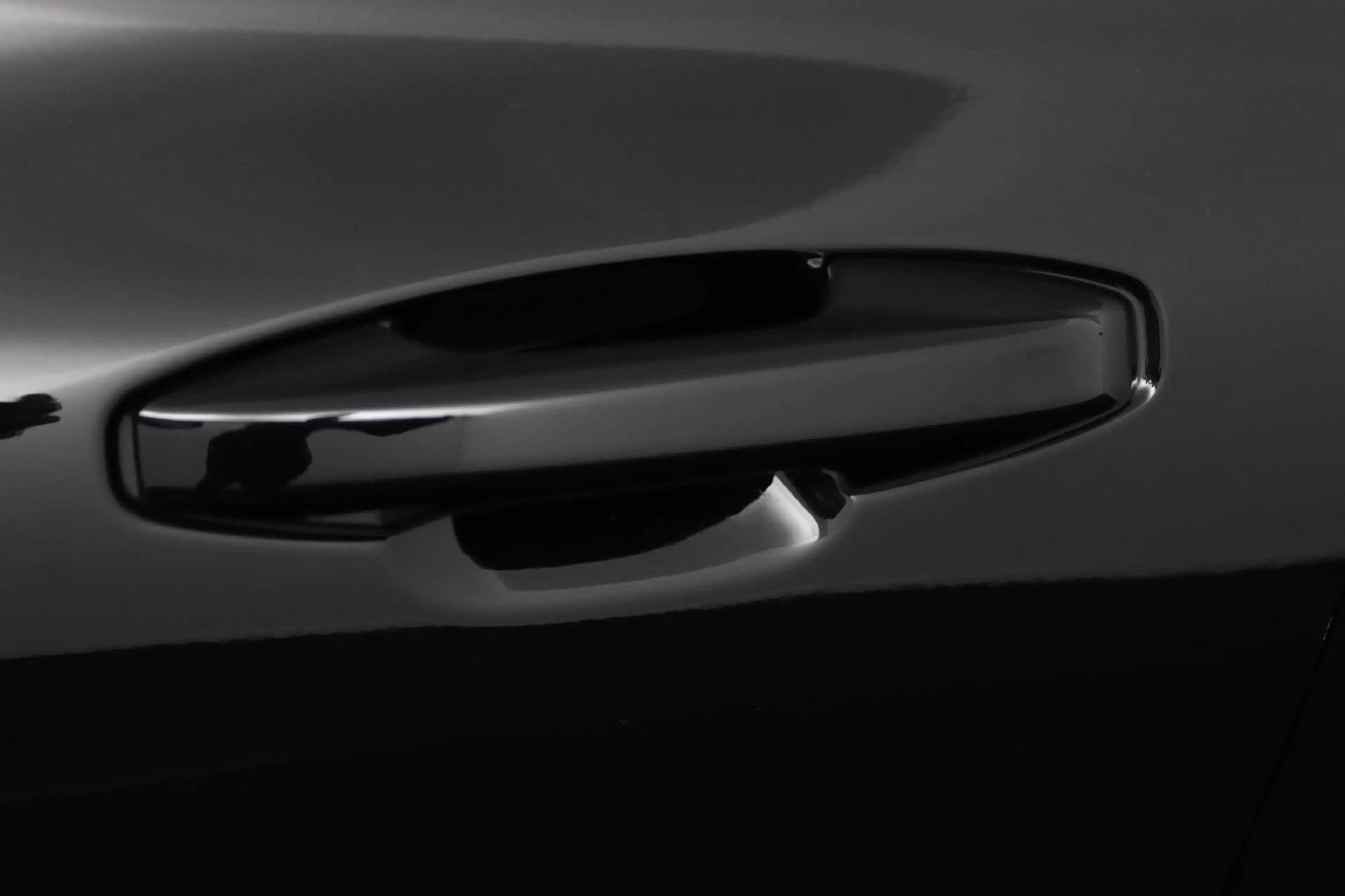 Volvo V60 T8 Plug-in hybrid AWD Plus Dark | Soh 100% | Trekh — photo 43