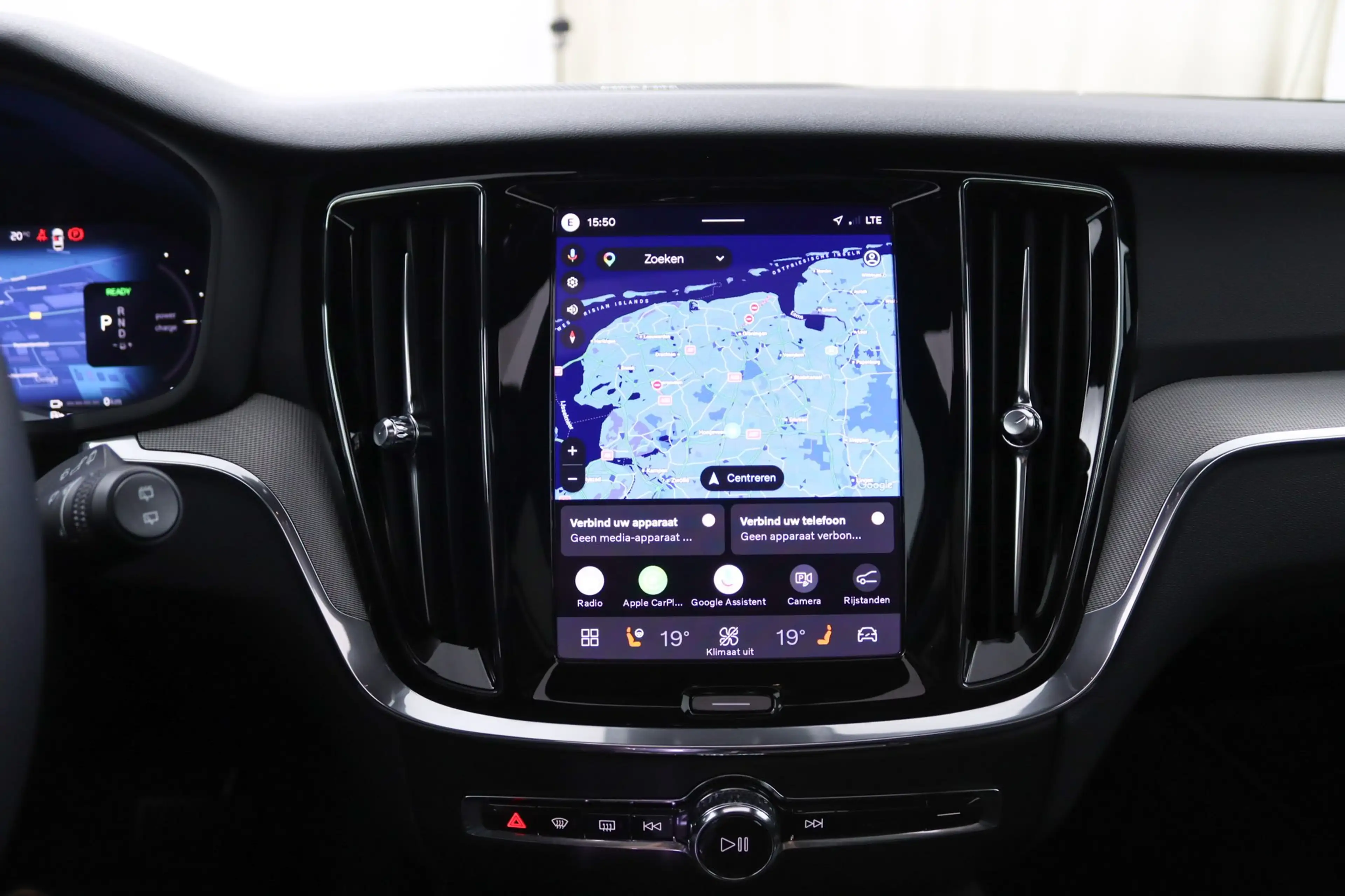 Volvo V60 T8 Plug-in hybrid AWD Plus Dark | Soh 100% | Trekh — photo 7
