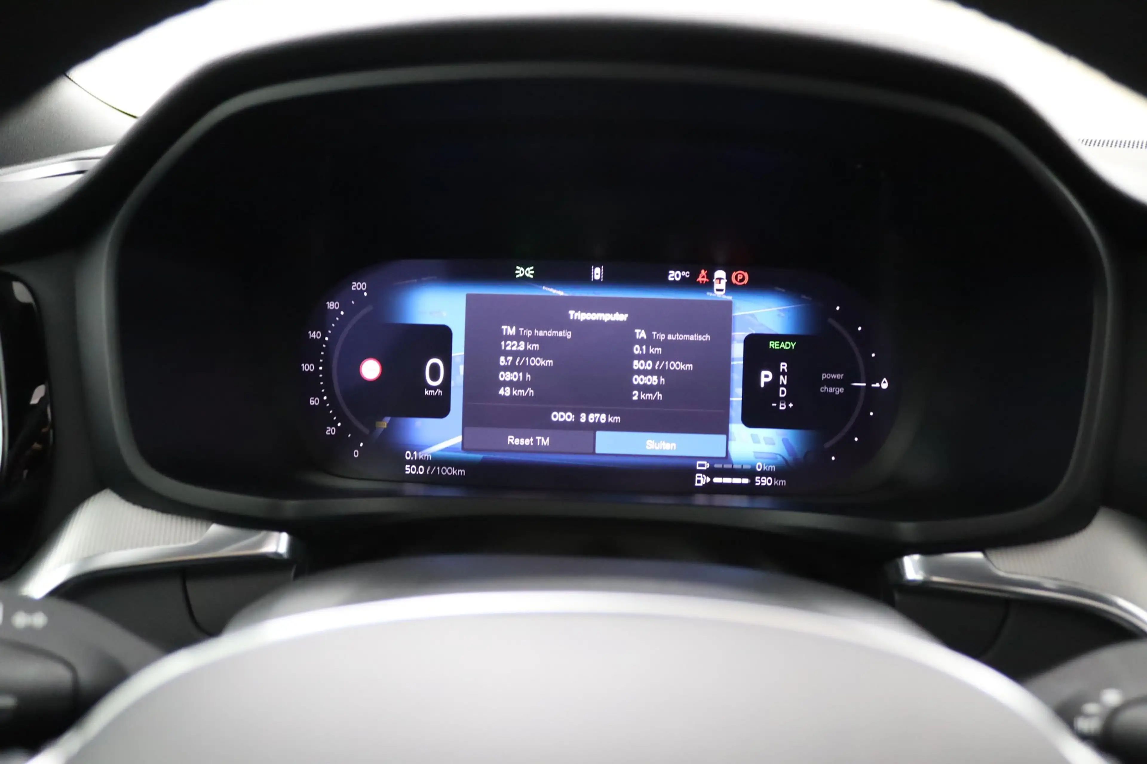 Volvo V60 T8 Plug-in hybrid AWD Plus Dark | Soh 100% | Trekh — photo 19