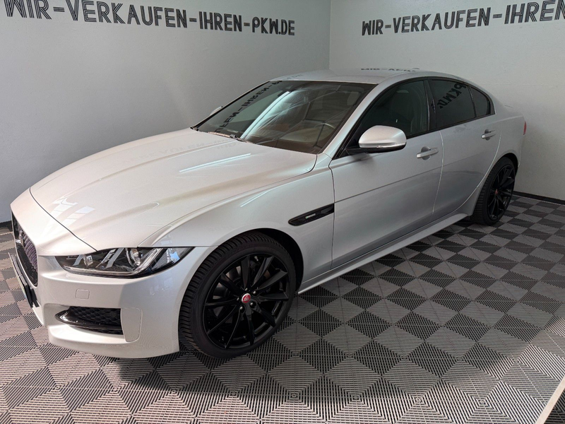 Jaguar XE R-Sport 2.0 AWD Service NEU / Allwetter 19