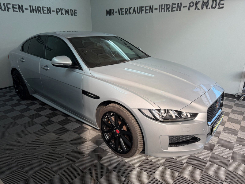 Jaguar XE R-Sport 2.0 AWD Service NEU / Allwetter 19 — photo 2