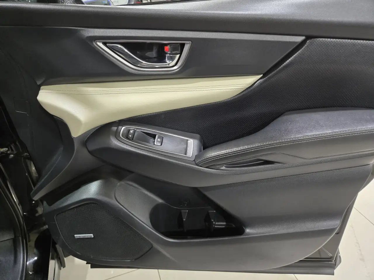 Subaru Ascent снимка Subaru Ascent