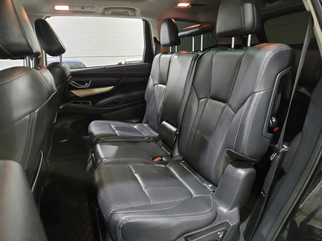 Subaru Ascent снимка Subaru Ascent