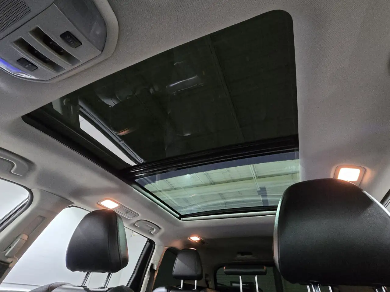 Subaru Ascent снимка Subaru Ascent