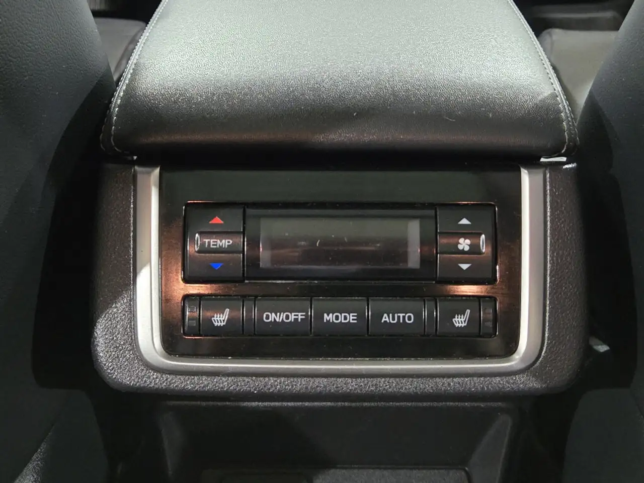 Subaru Ascent снимка Subaru Ascent