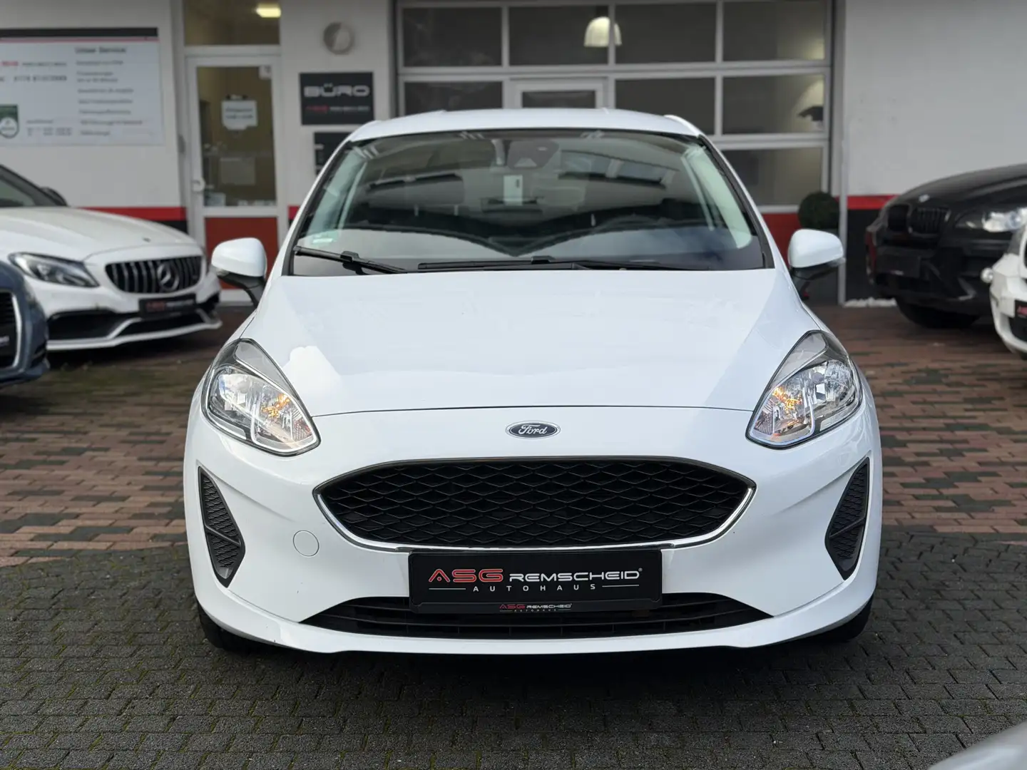 Ford Fiesta 1.1 2.Hand *Tempomat *SHZ *Cool & Sound Weiß - 2