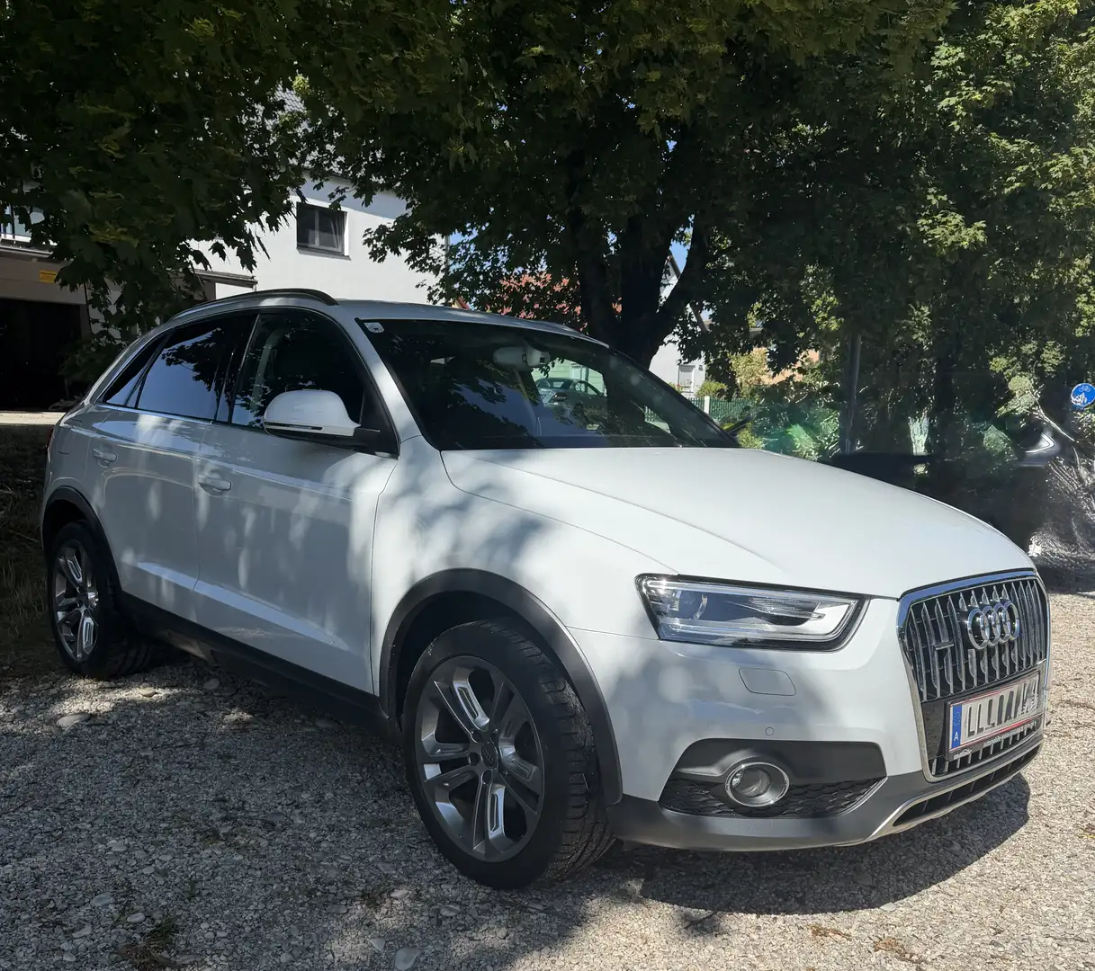 Audi Q3 2,0 TDI quattro Daylight Weiß - 1