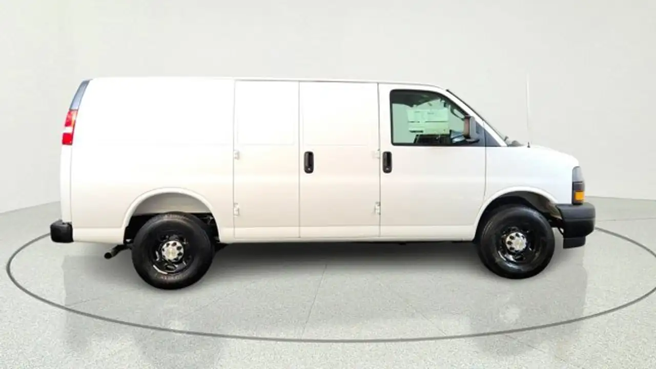 Chevrolet Express 2500 снимка Chevrolet Express 2500