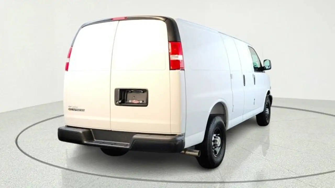 Chevrolet Express 2500 снимка Chevrolet Express 2500
