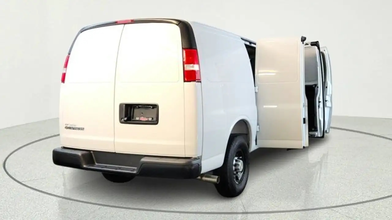 Chevrolet Express 2500 снимка Chevrolet Express 2500