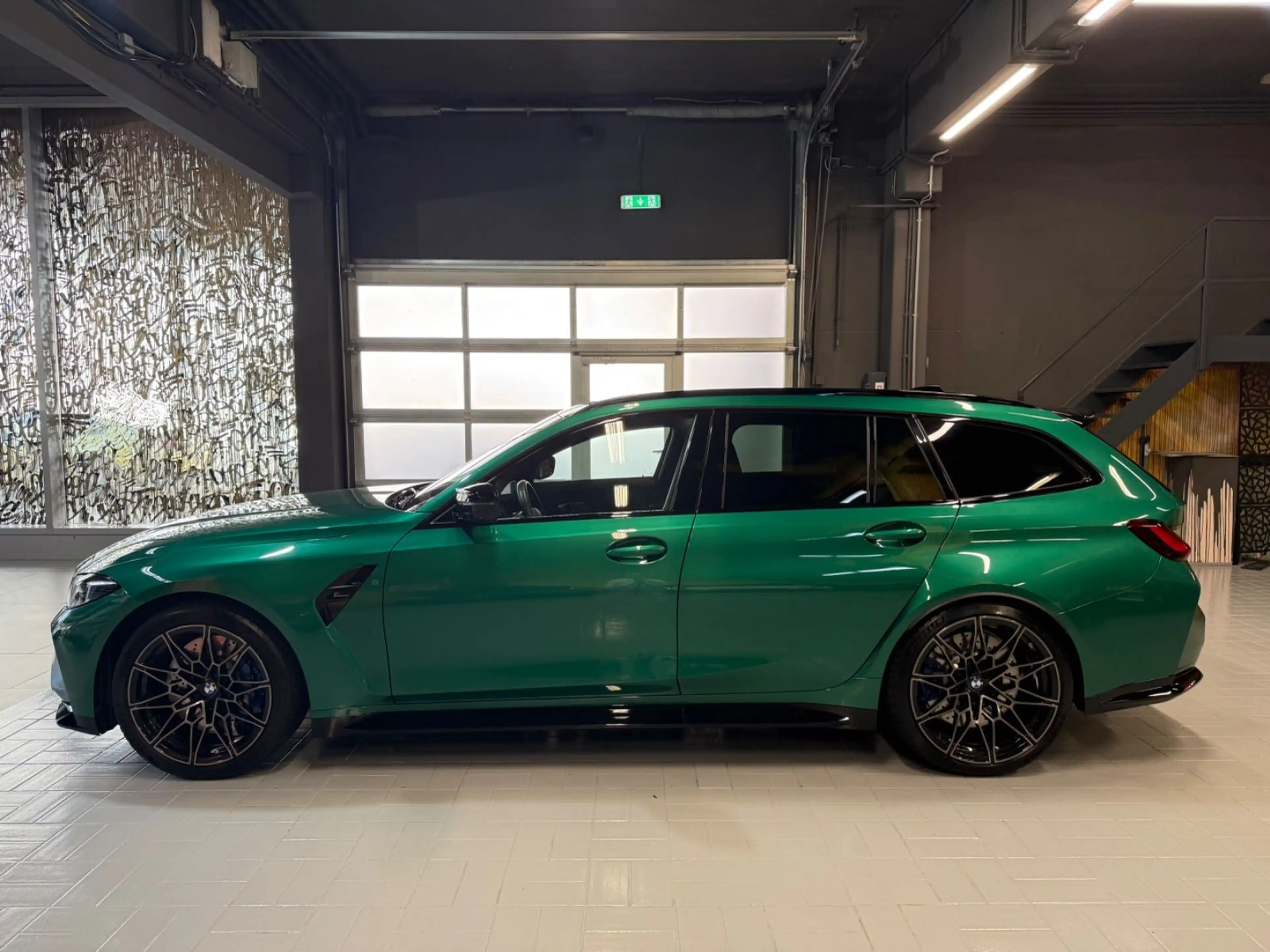 BMW M3 Touring xDrive Competition PANO~HUD~ACC~360° — photo 4