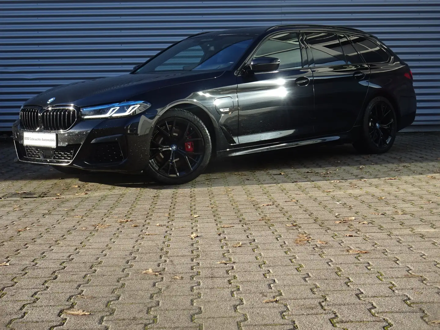 BMW 530 e xDrive Tour. M Sport Laser HuD HiFi-h/k AHK Schwarz - 1