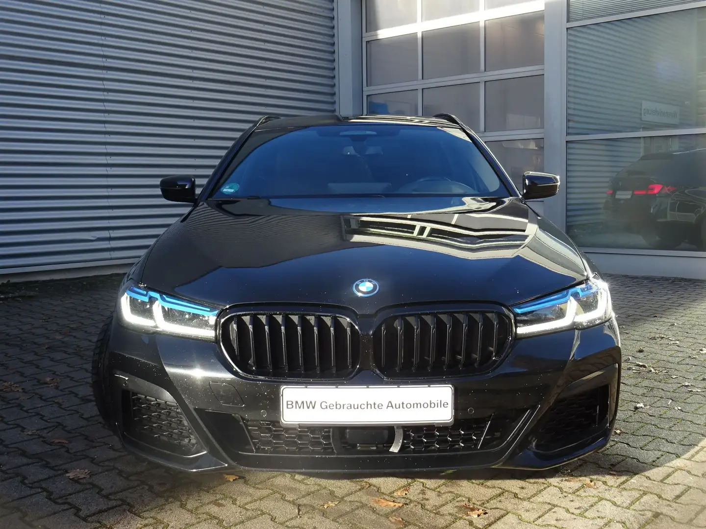 BMW 530 e xDrive Tour. M Sport Laser HuD HiFi-h/k AHK Schwarz - 2