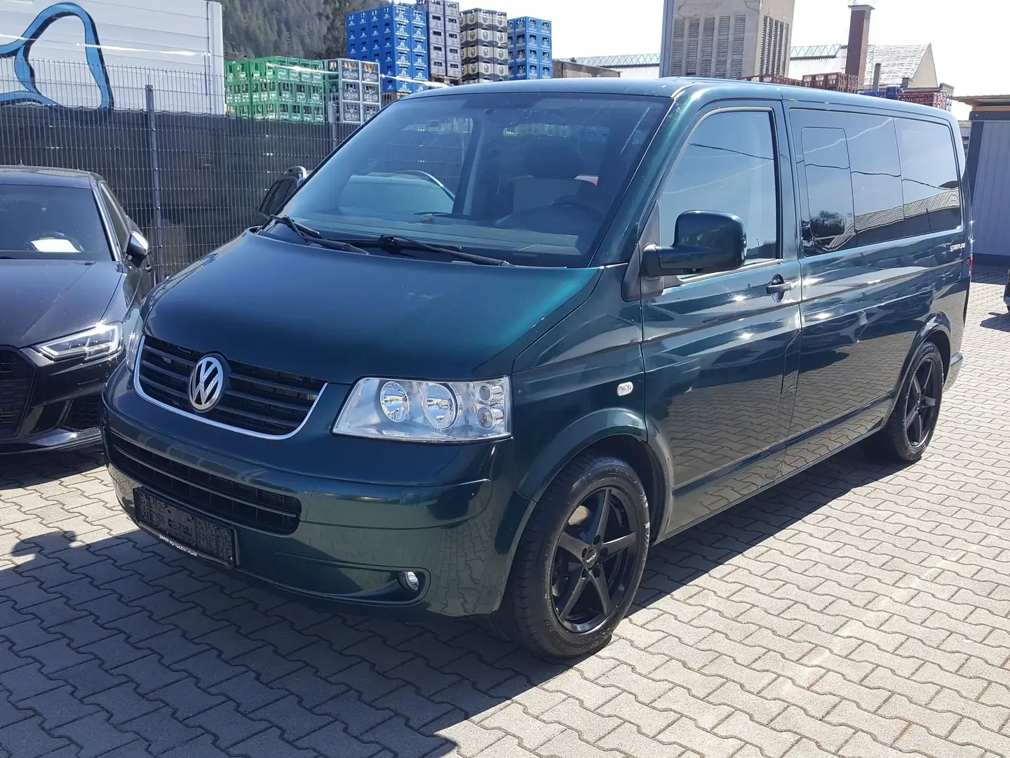Volkswagen T5 California 2.5 TDI DSG Multivan Startline Groen - 1