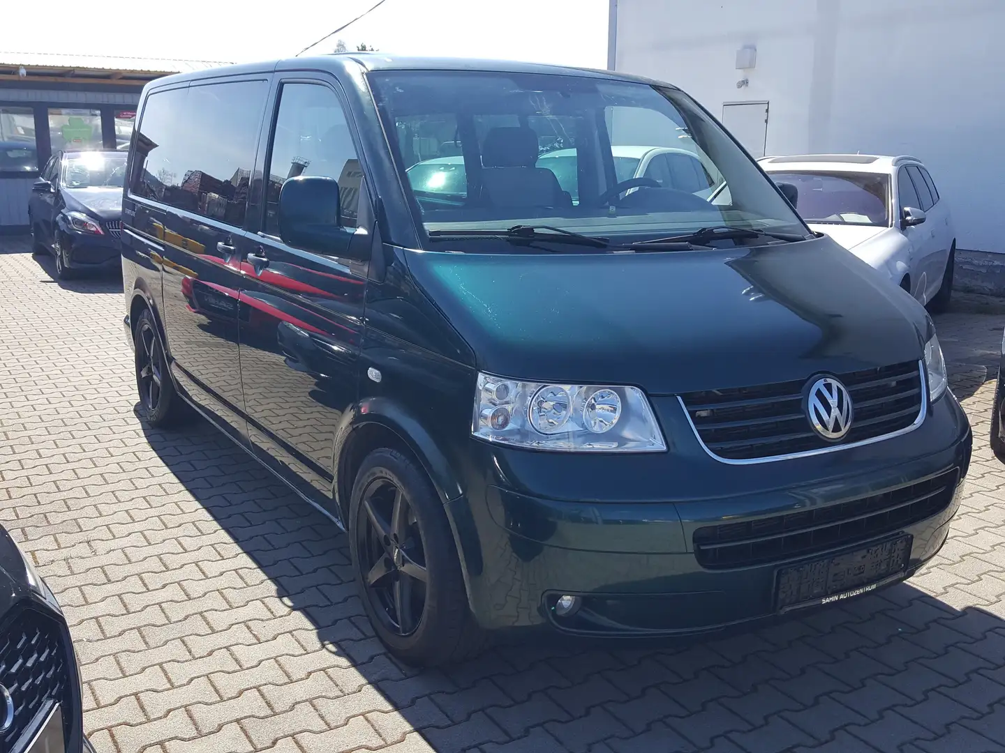 Volkswagen T5 California 2.5 TDI DSG Multivan Startline Groen - 2