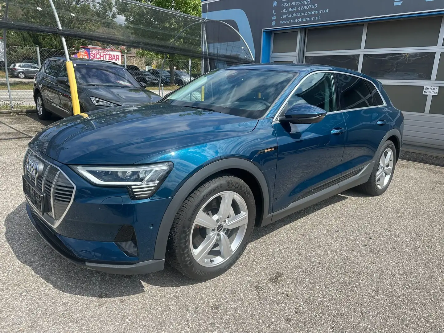 Audi e-tron 55 quattro 95kWh Headup-Matrix-AHK Blau - 1