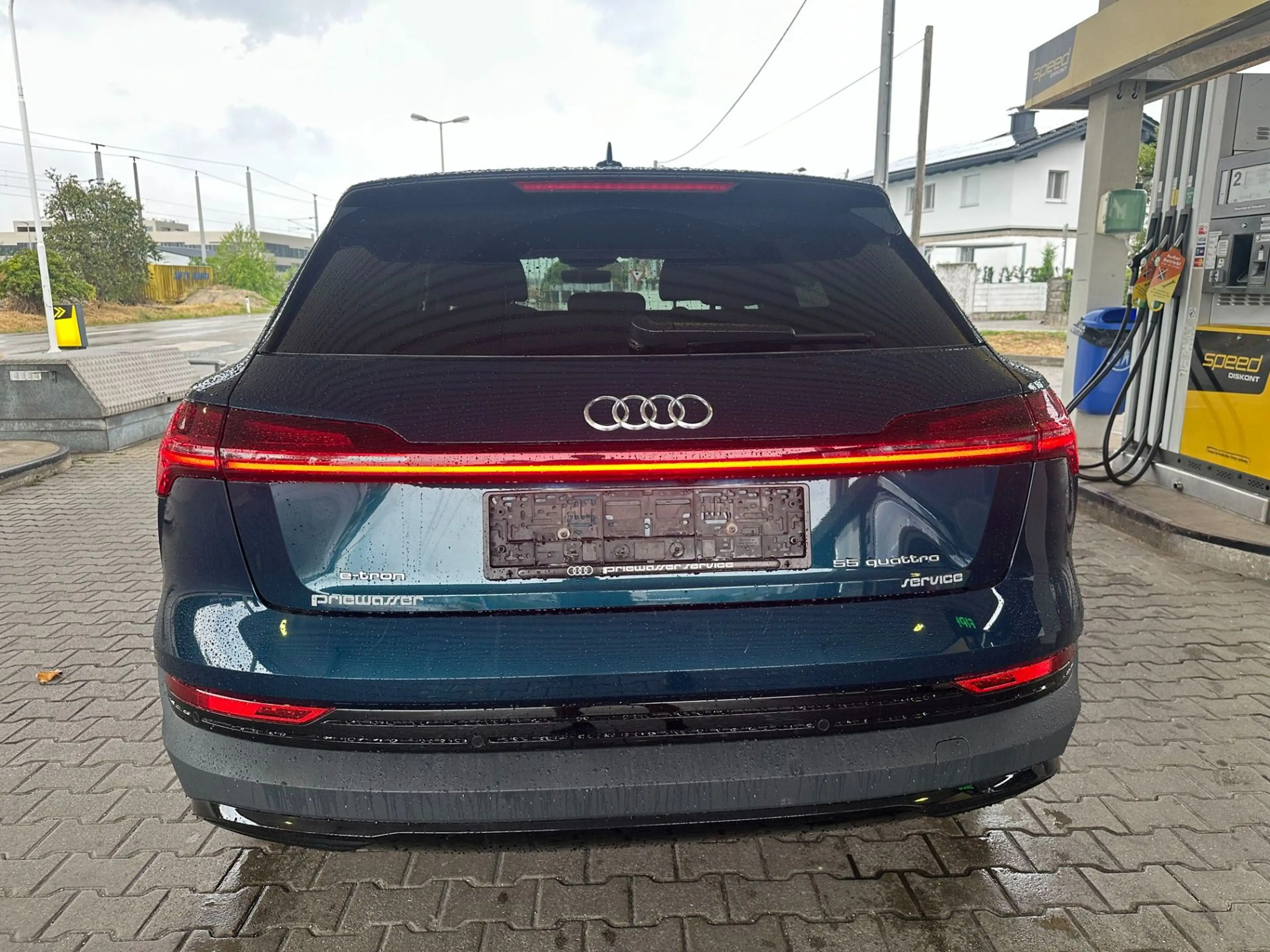 Audi e-tron 55 quattro 95kWh Headup-Matrix-AHK — photo 5