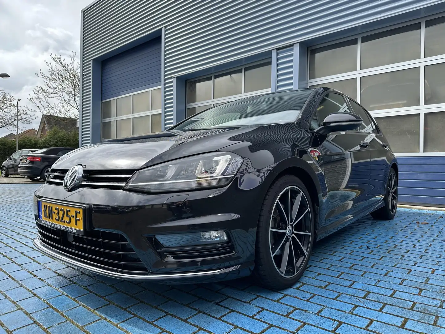 Volkswagen Golf 1.4 R-LINE ADAP CRUISE H-LEER TREKH LED Black - 1