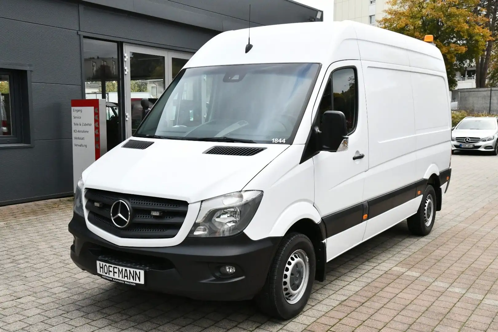 Mercedes-Benz Sprinter 316 CDI Kasten L2H2 Regalsystem Weiß - 2