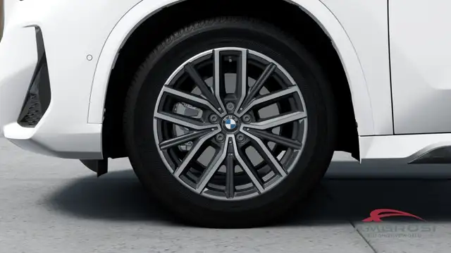 BMW X1 view 8