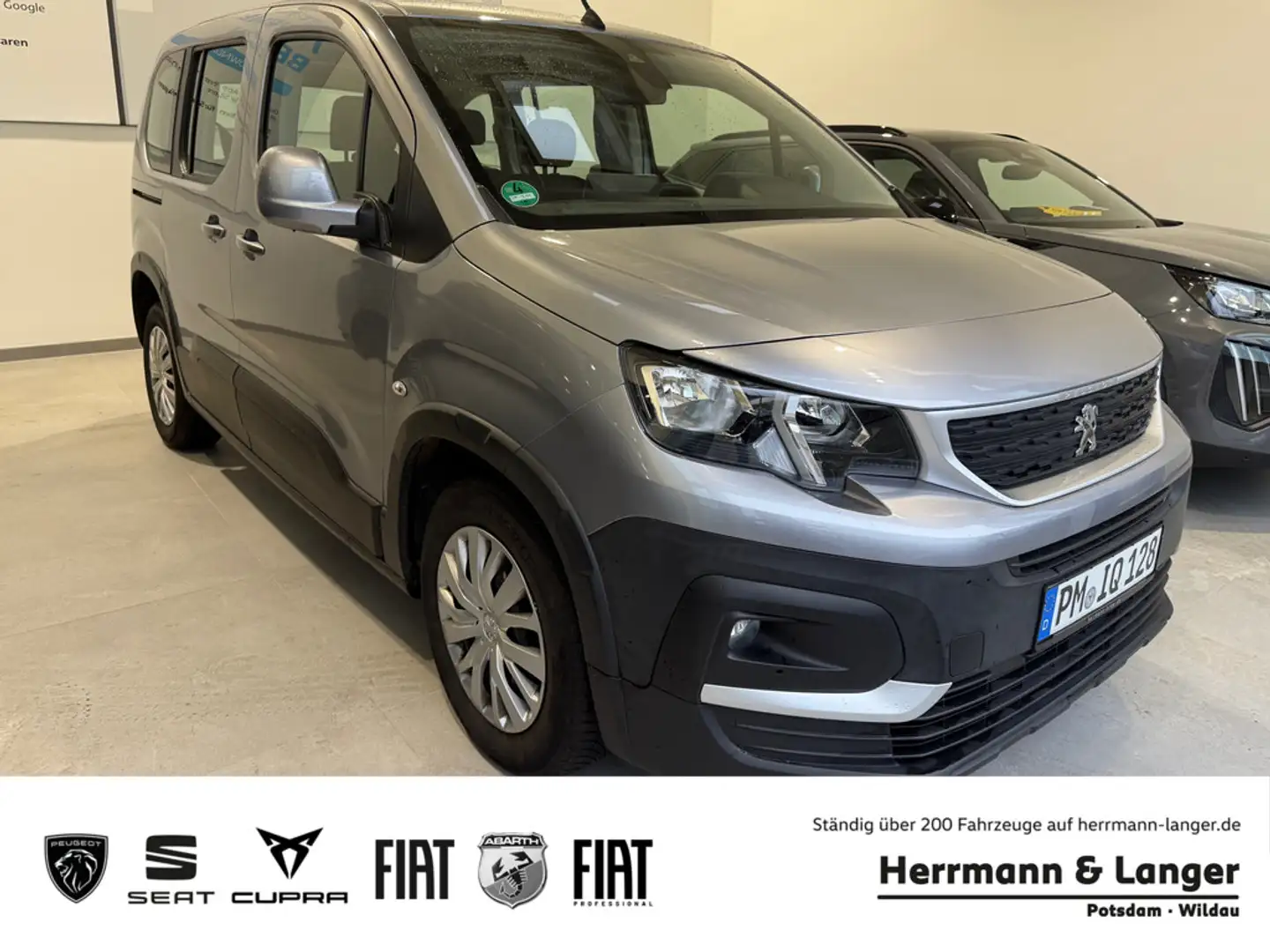 Peugeot Rifter 110 PS Benzin SHZ PDC Carplay Grau - 1