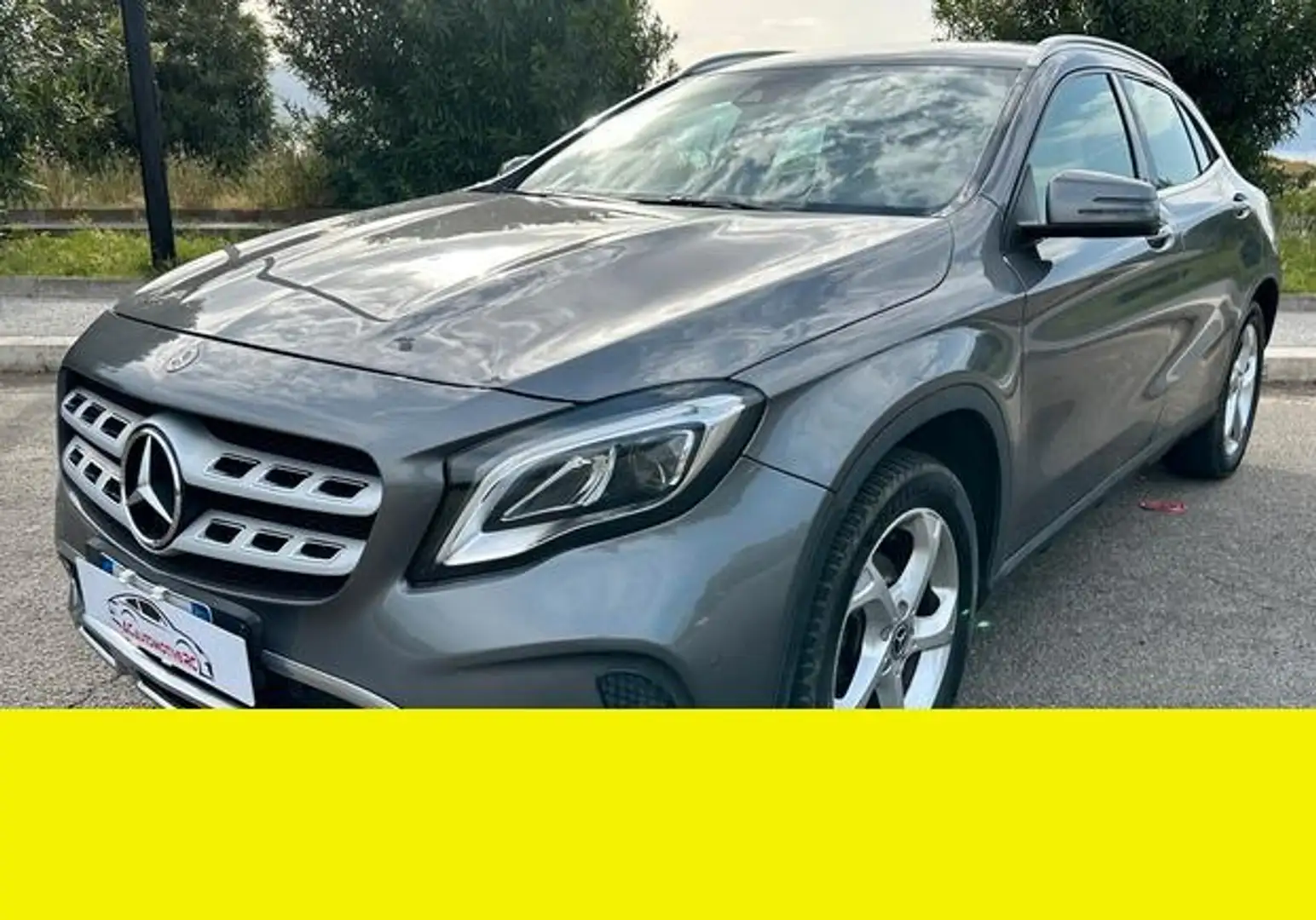 Mercedes-Benz GLA 220 - 1
