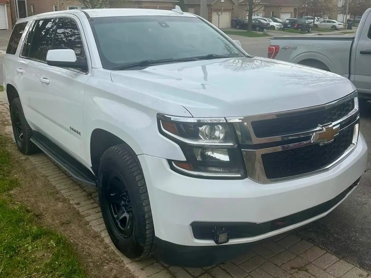 Chevrolet Tahoe снимка Chevrolet Tahoe