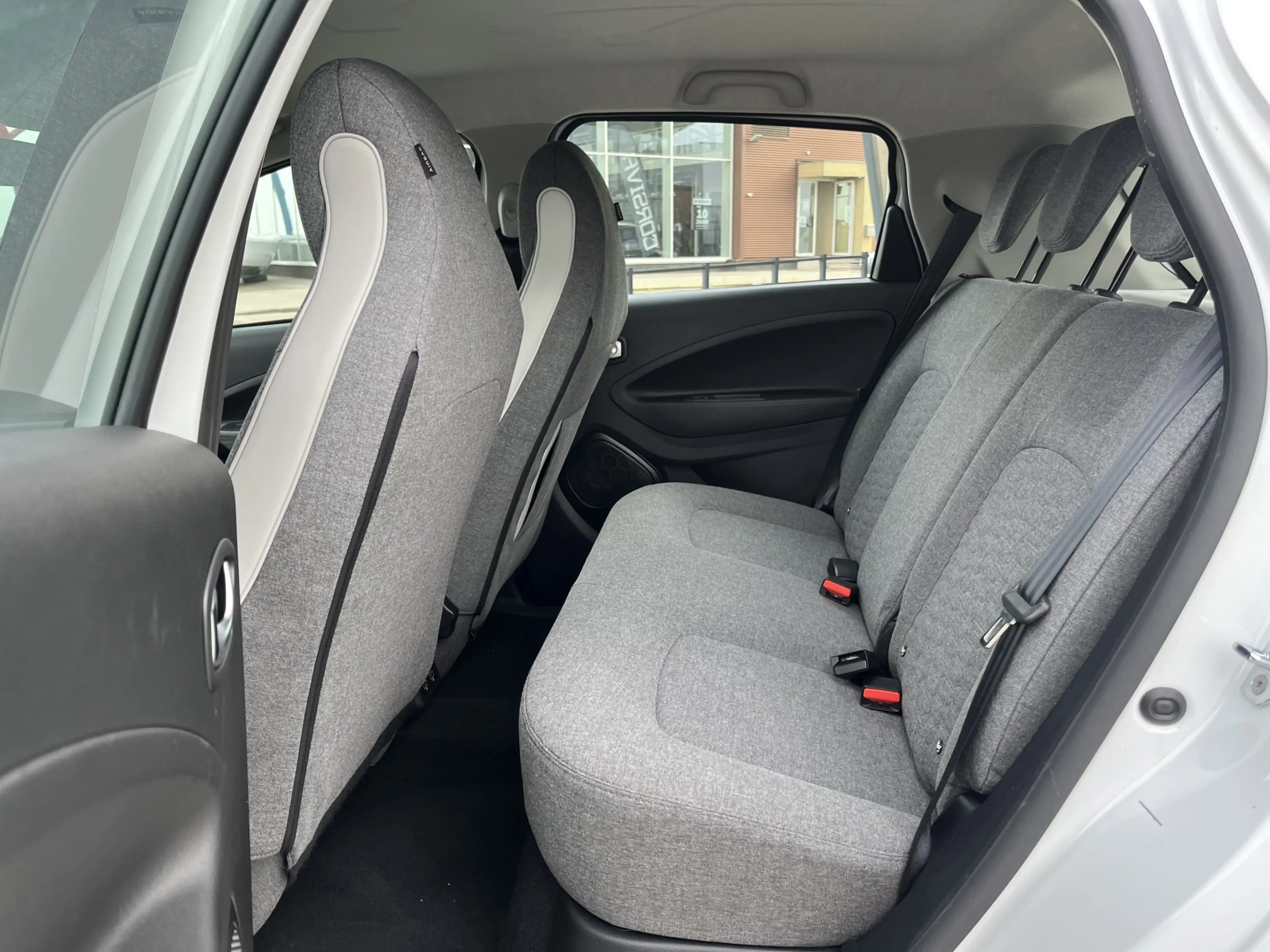 Renault ZOE R135 52 kWh / Koopaccu / Keyless / Camera / Parkee — photo 13