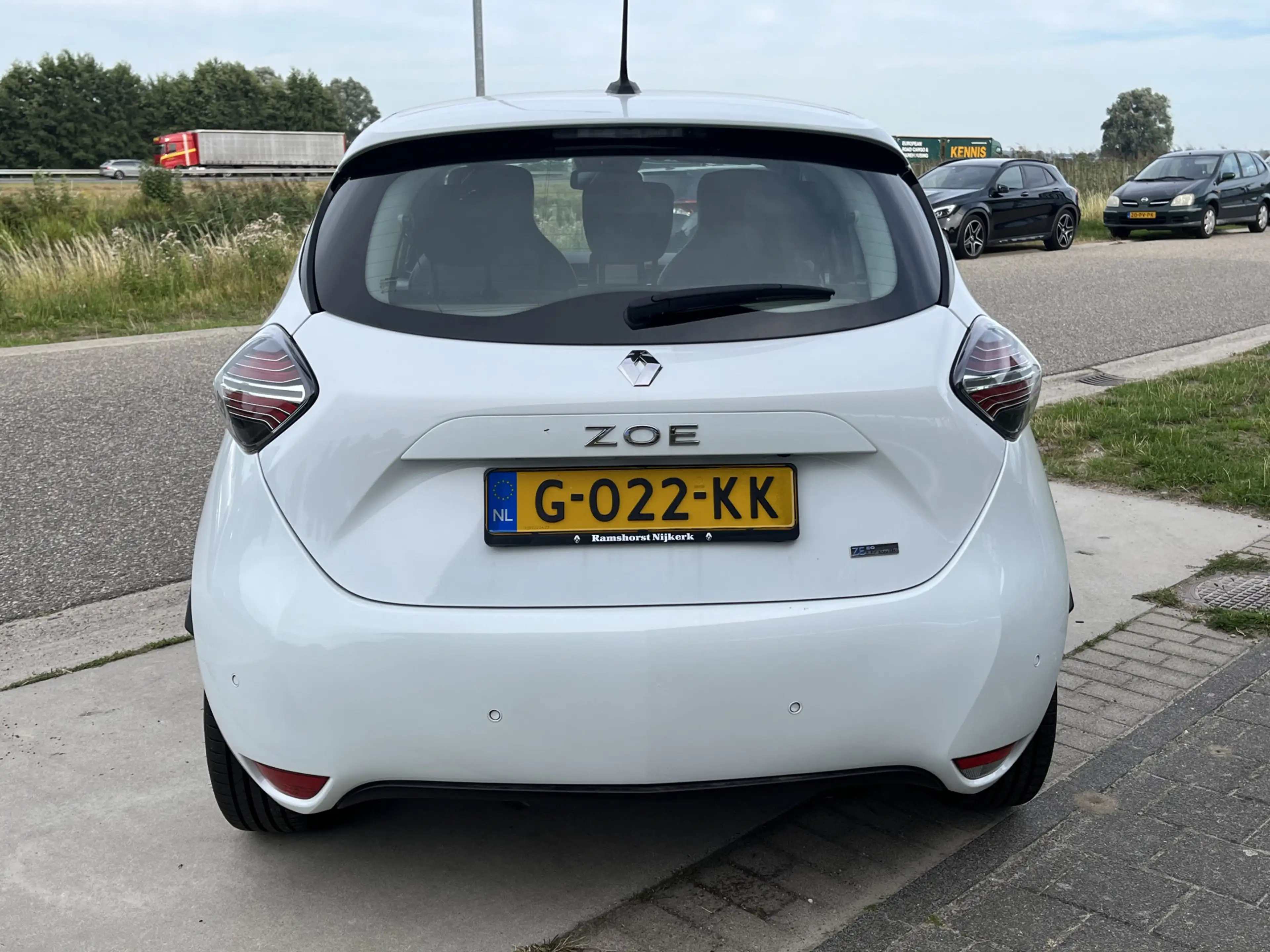 Renault ZOE R135 52 kWh / Koopaccu / Keyless / Camera / Parkee — photo 9