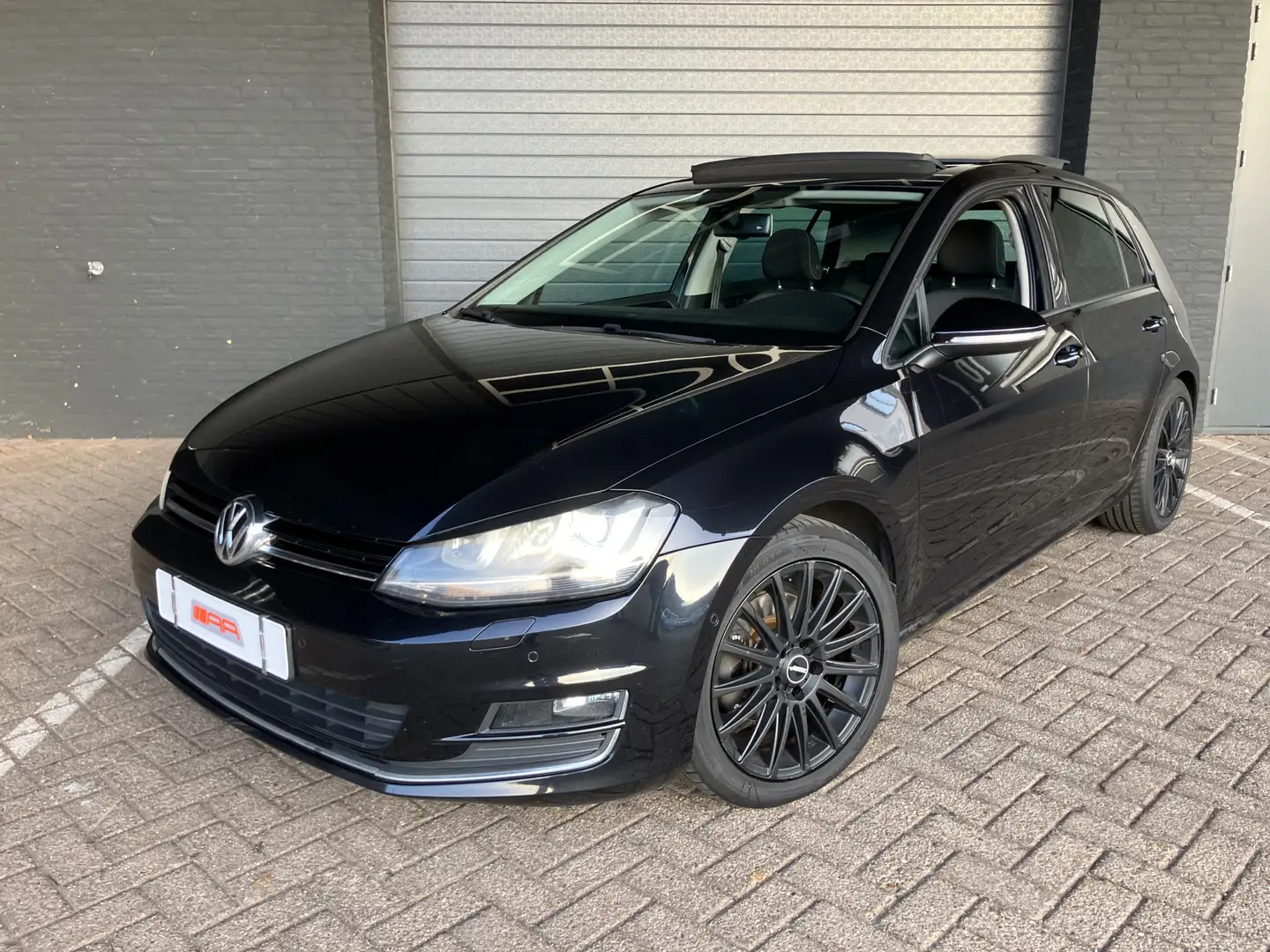 Volkswagen Golf 1.4 TSI ACT Highline PANO-XENON-ECC-NAVI-PDC Noir - 2