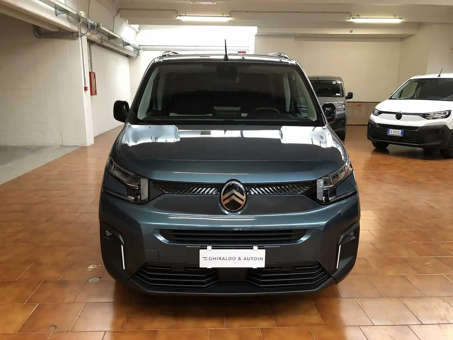 Citroen Berlingo 130cv autocarro 5 Posti Blauw - 2