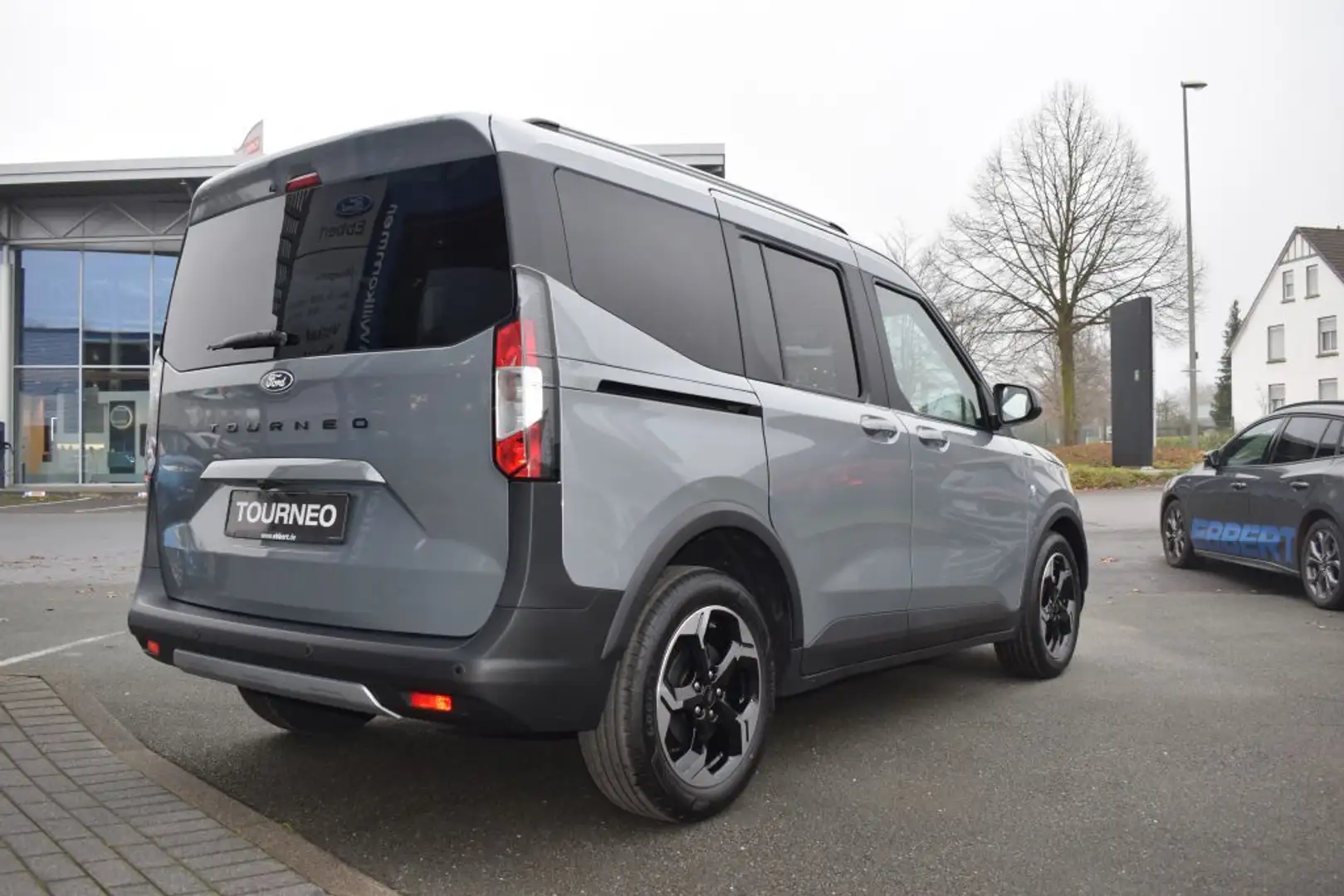 Ford Tourneo Courier 1.0 EcoBoost ACTIVE ,Winter P. K Silber - 2
