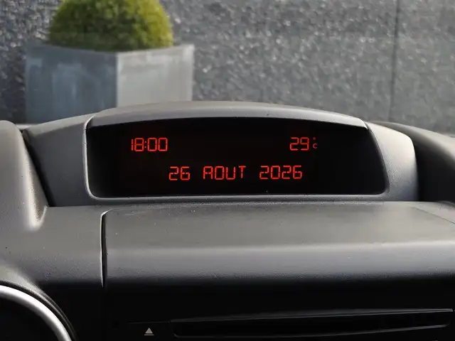 Peugeot Partner Tepee view 12