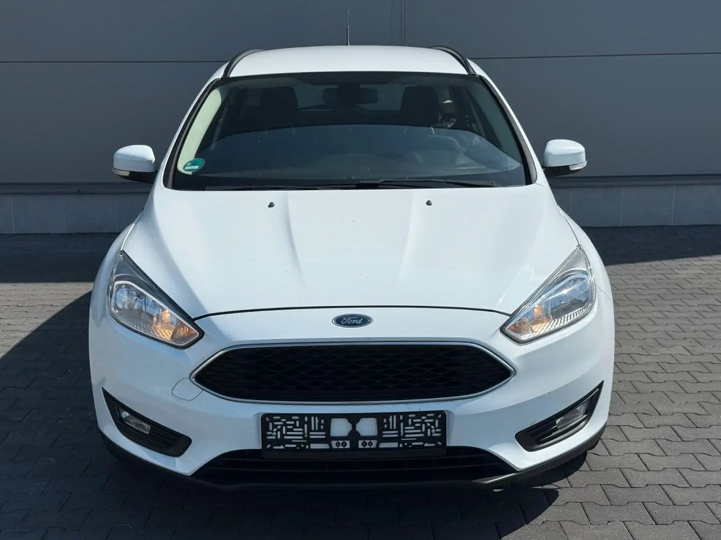 Ford Focus 1,0 EcoBoost 74kW Trend Turnier Blanc - 2