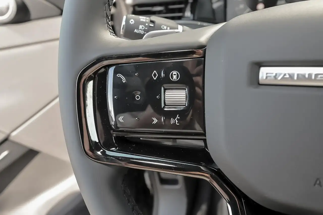 Land Rover Range Rover Evoque 2026 — фото 15
