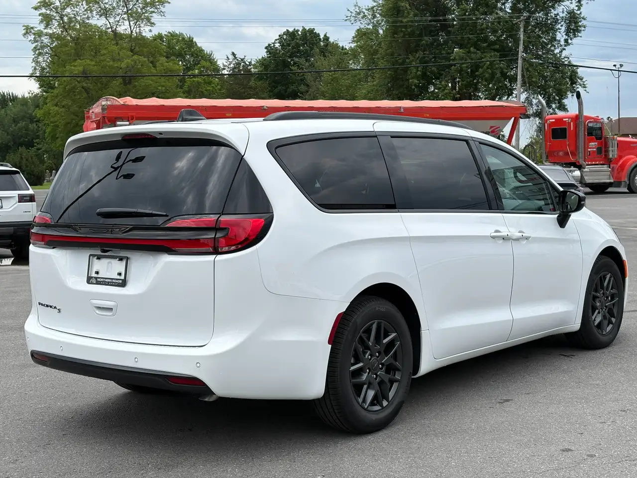 Chrysler Pacifica fotografie Chrysler Pacifica