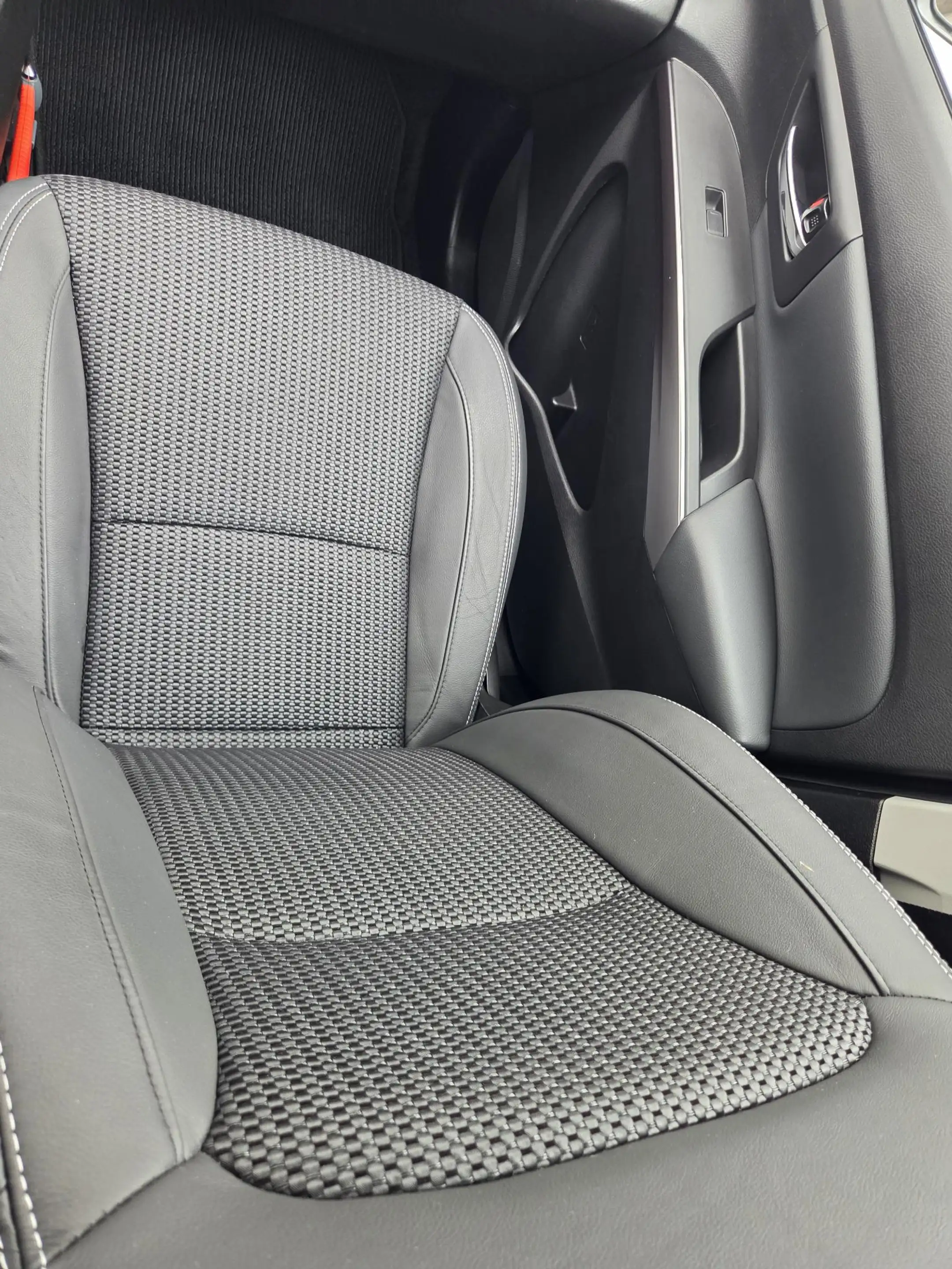 Suzuki S-Cross 1.5 Hybrid Style / Airco / Cruise Control / keyles — photo 20