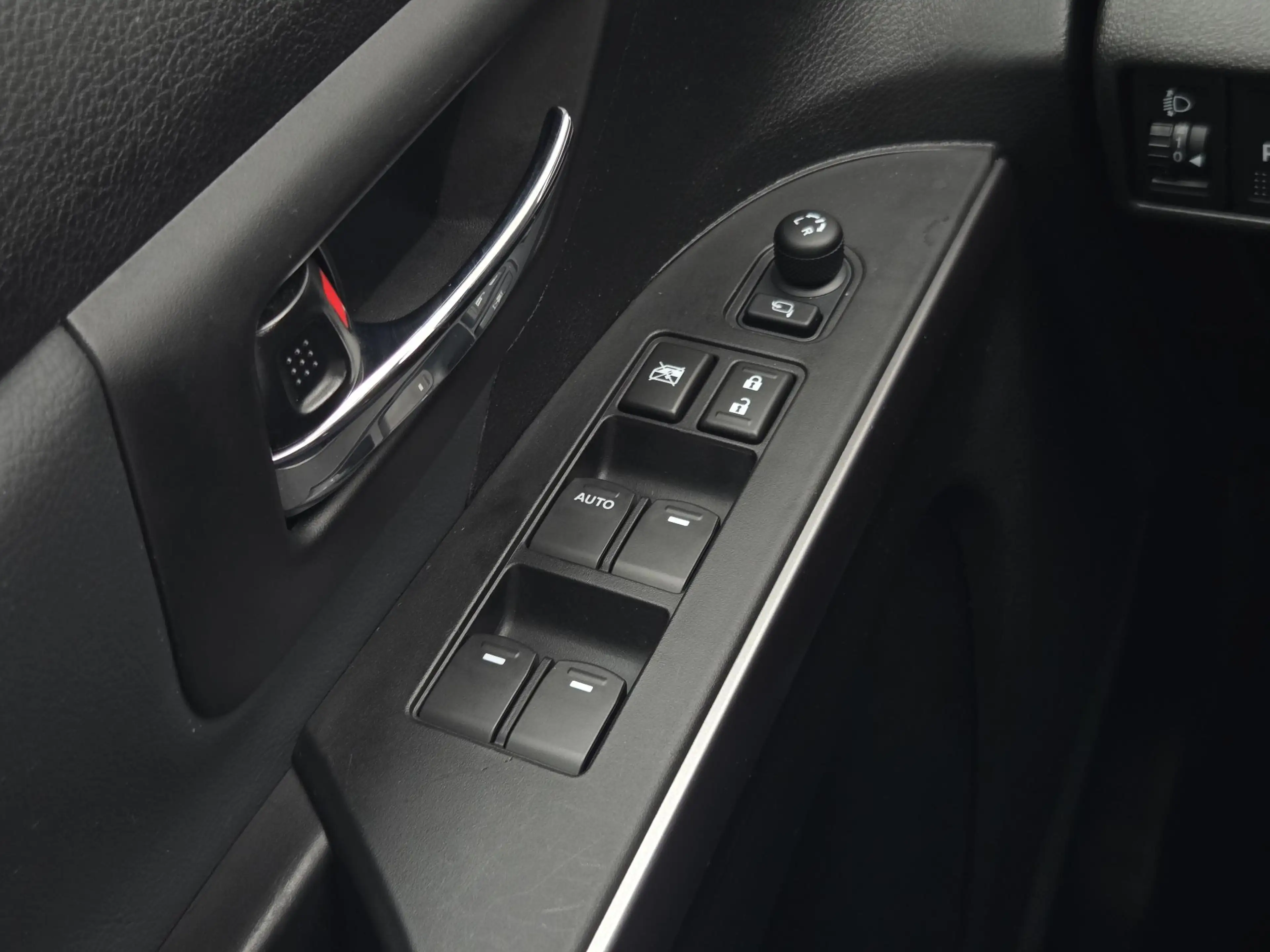 Suzuki S-Cross 1.5 Hybrid Style / Airco / Cruise Control / keyles — photo 12