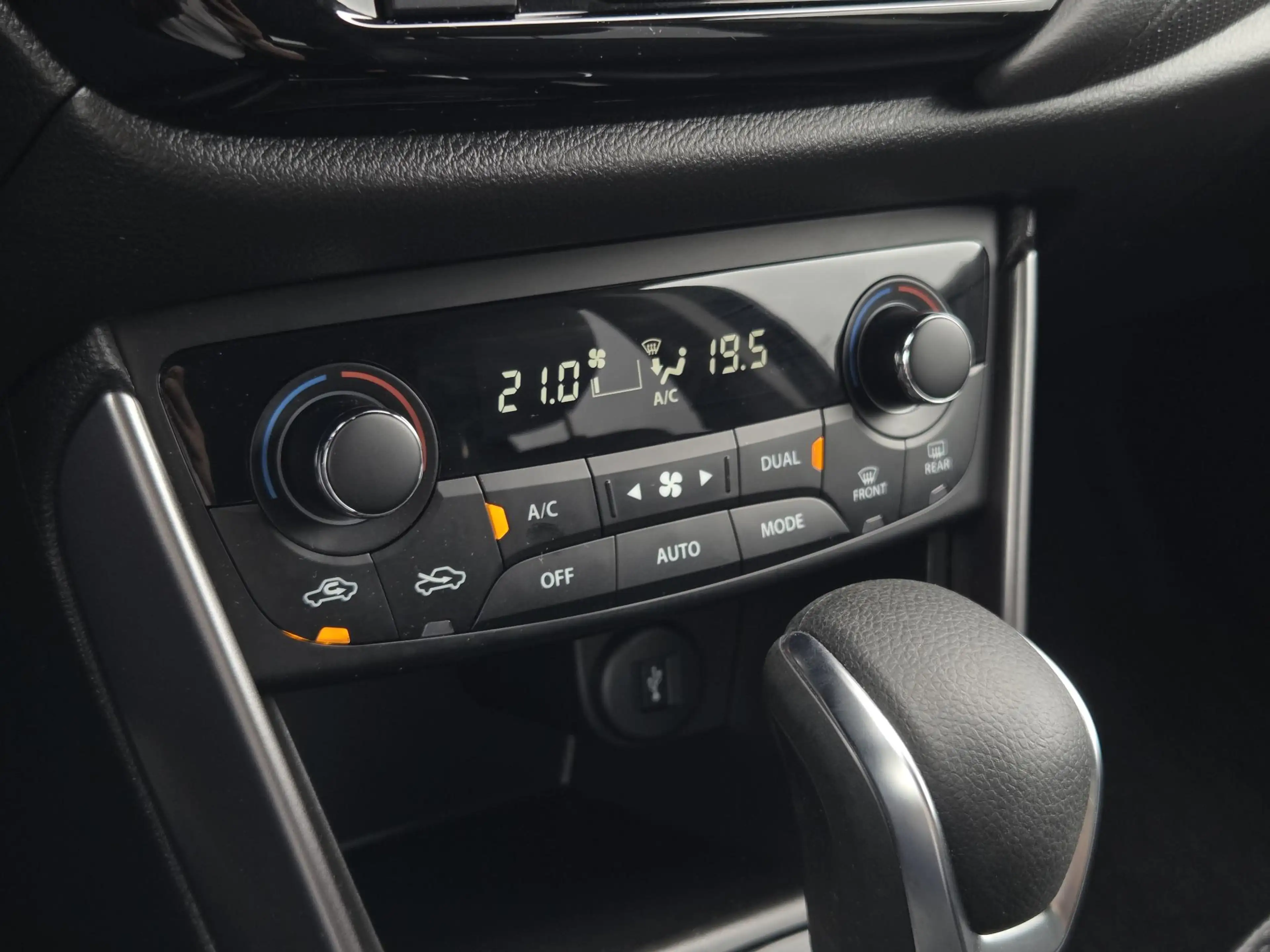 Suzuki S-Cross 1.5 Hybrid Style / Airco / Cruise Control / keyles — photo 26