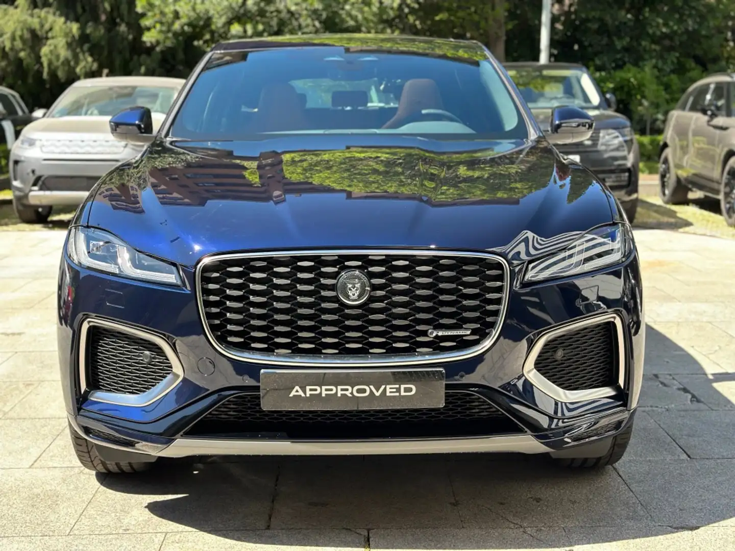 Jaguar F-Pace 2.0 l4 PHEV R-Dynamic S Aut. AWD 404 Azul - 2