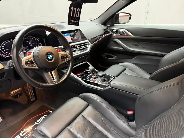 BMW M4 view 8