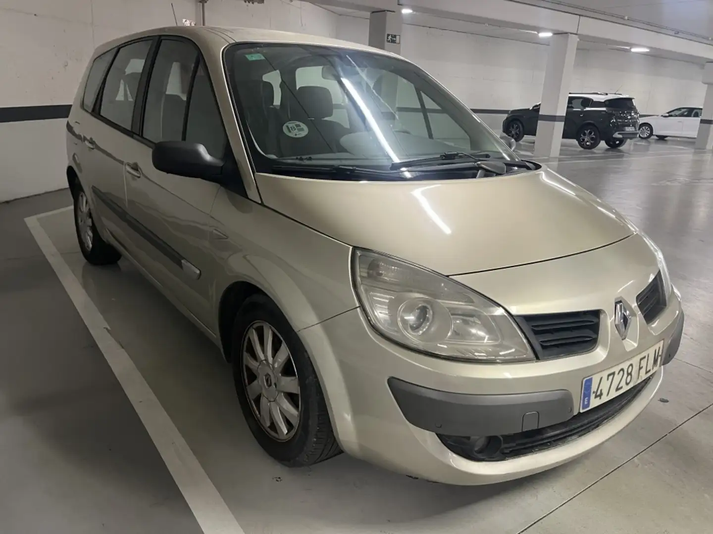 Renault Grand Scenic 1.9DCI Expression Béžová - 1