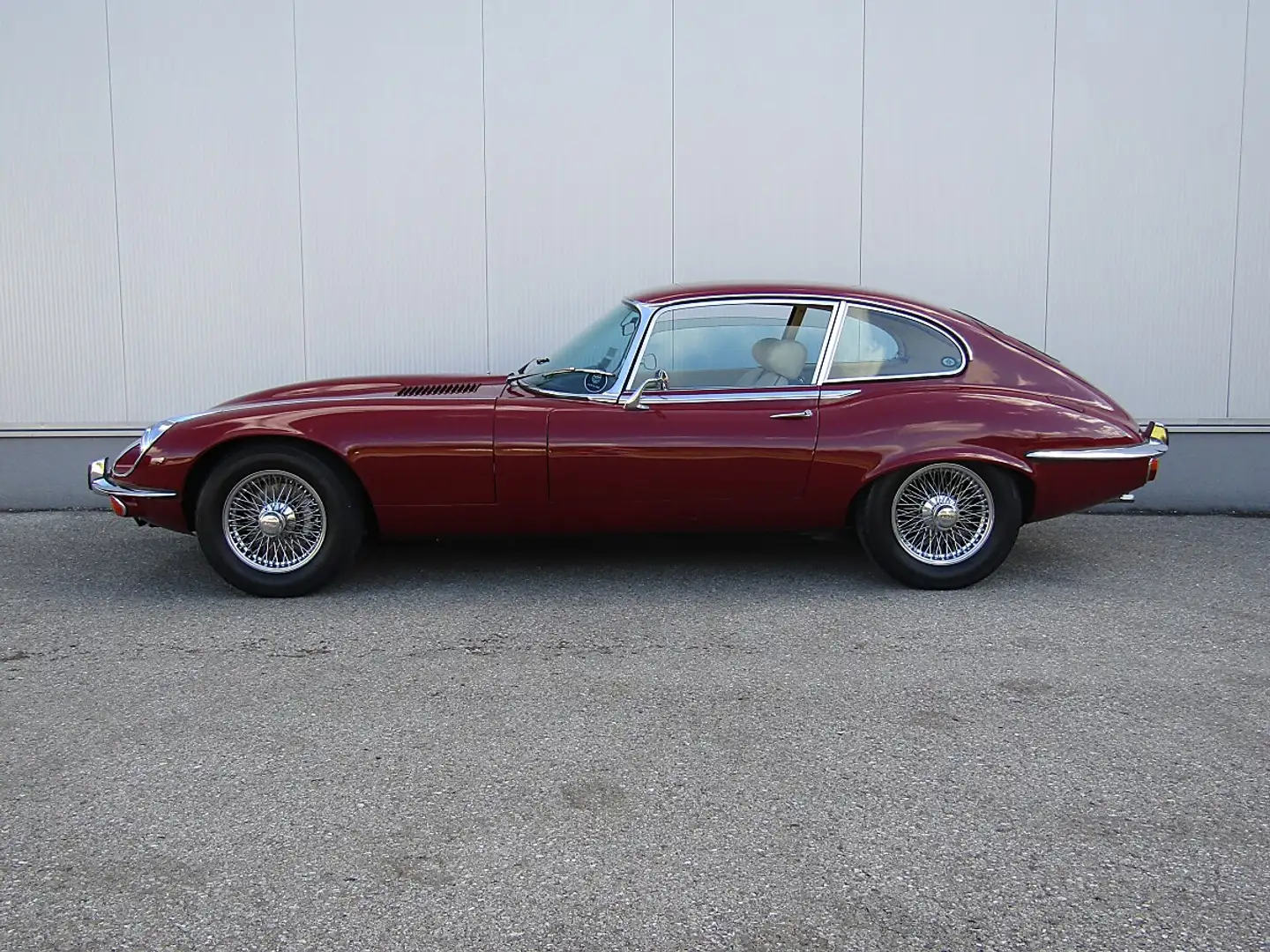 Jaguar E-Type Jaguar E-Type V12 Coupe Serie III Rot - 2